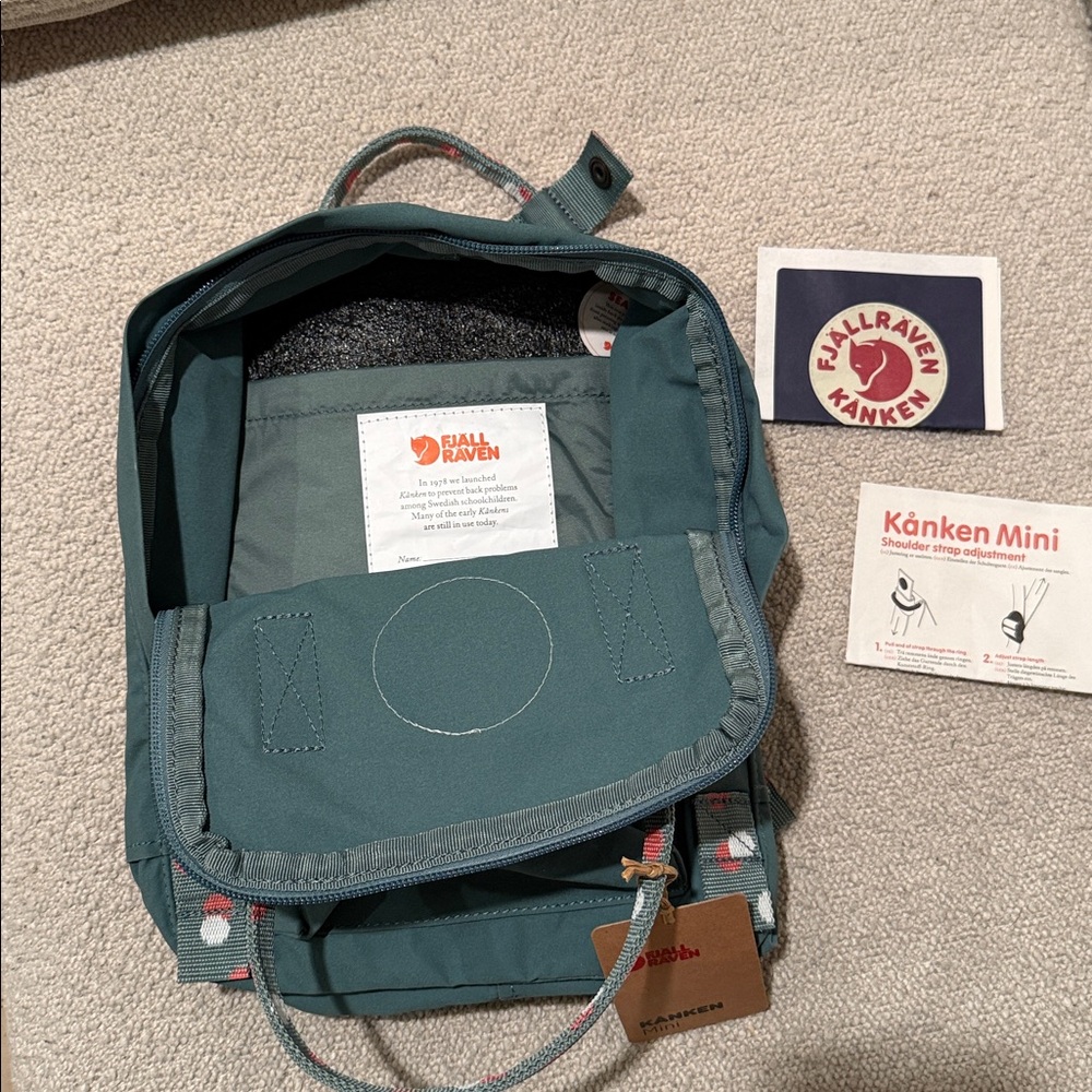 Fjällräven Kånken MINI Backpack - Picture 11 of 12